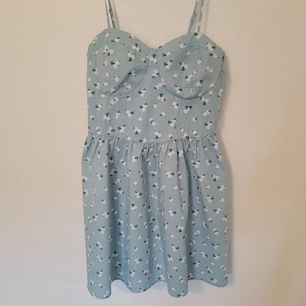 Summer Mini Blue Dress With Dainty White Flowers SZ XL No Boundaries - Picture 1 of 7